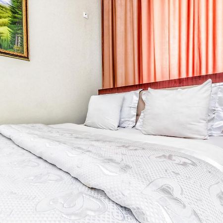 אסטנה Apartments Near Bayterek מראה חיצוני תמונה