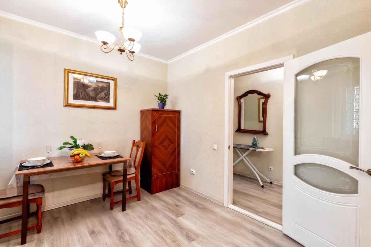 אסטנה Apartments Near Bayterek מראה חיצוני תמונה